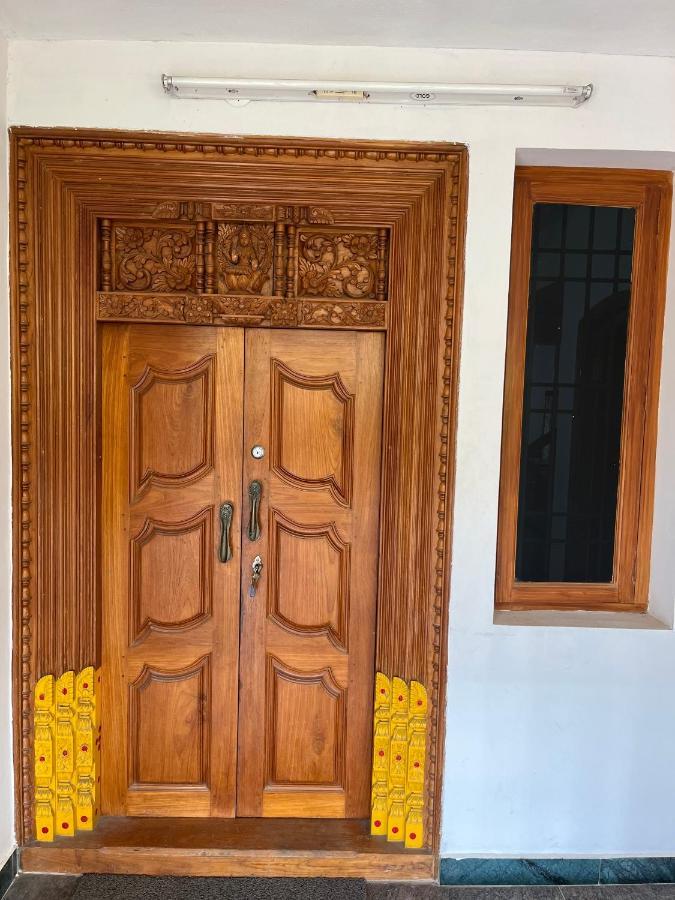 Tulip Villa 3Bhk 2Bhk And 1Bhk Located Near Chunnambar Boat House And Paradise Beach Purnankuppam Екстер'єр фото