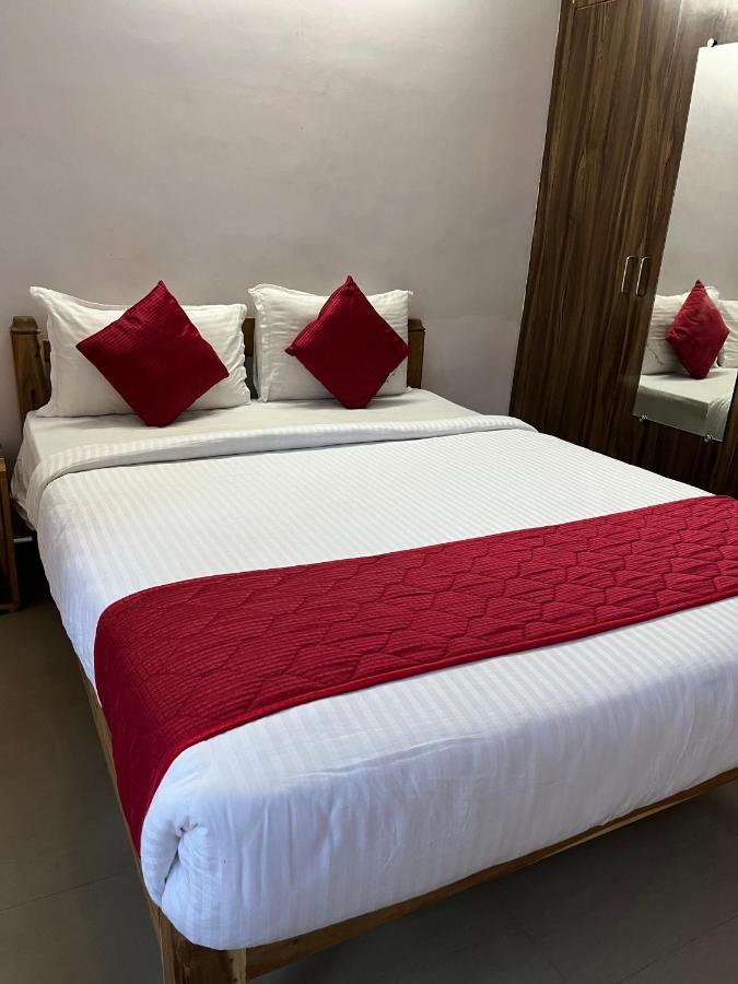 Tulip Villa 3Bhk 2Bhk And 1Bhk Located Near Chunnambar Boat House And Paradise Beach Purnankuppam Екстер'єр фото